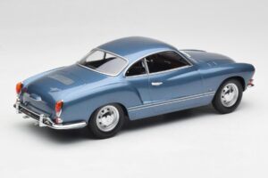 Volkswagen Karmann Ghia Coupe Neptune Sinine Minichamps 1:18 155054022 Metall - pilt 2/6