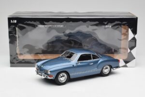 Volkswagen Karmann Ghia Coupe Neptune Sinine Minichamps 1:18 155054022 Metall - pilt 6/6