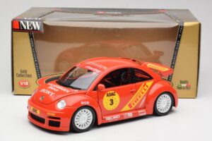 Volkswagen New Beetle Cup Bburago 1:18 3329 Metall - pilt 8/8