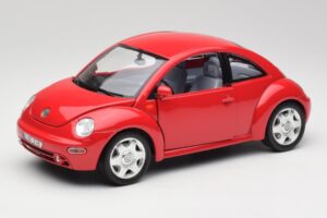 Volkswagen New Beetle Punane Bburago 1:18 3342 Metall
