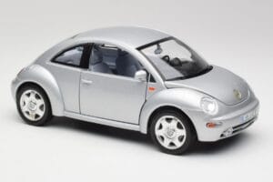Volkswagen New Beetle Reflex Hõbe Metallik Bburago 1:18 3322 Metall - pilt 6/8