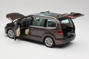 Volkswagen Sharan 7N Tamme Pruun Metallik Minichamps 1:18 110051001 Metall - pilt 5/8