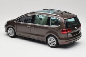 Volkswagen Sharan 7N Tamme Pruun Metallik Minichamps 1:18 110051001 Metall - pilt 7/8