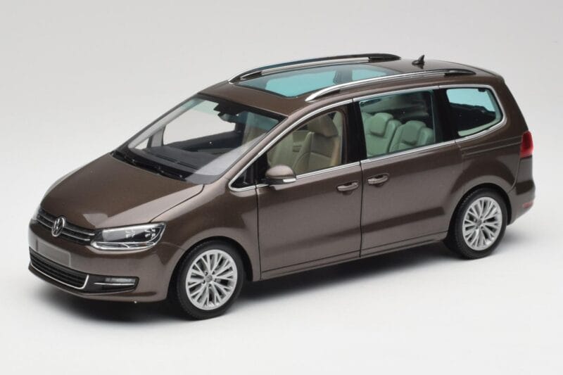 Volkswagen Sharan 7N Tamme Pruun Metallik Minichamps 1:18 110051001 Metall