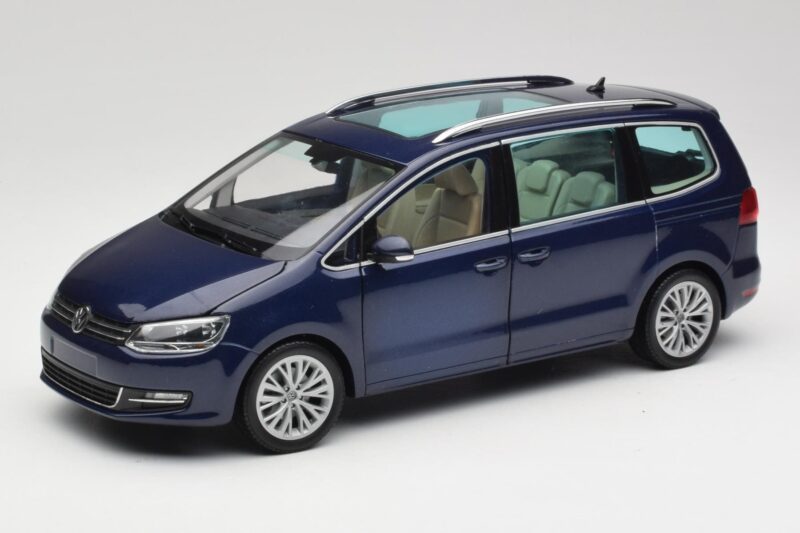 Volkswagen Sharan 7N Shadow Sinine Metallik Minichamps 1:18 110051100 Metall