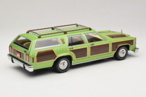 Wagon Queen Family Truckster National Lampoon's Vacation GreenLight 1:18 19013 Metall - pilt 2/6