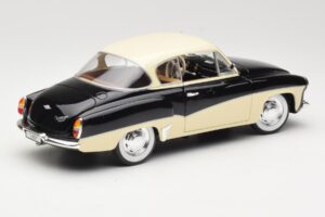 Wartburg 311 Coupe Must & Beež Revell 1:18 8419 Metall - pilt 3/8