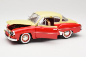 Wartburg 311 Coupe Punane & Beež Revell 1:18 8418 Metall - pilt 2/8