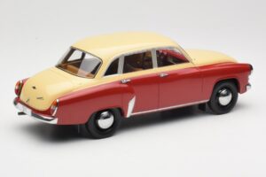 Wartburg 311 Dark Red Beige MCG 1:18 MCG18299 Metall - pilt 2/6