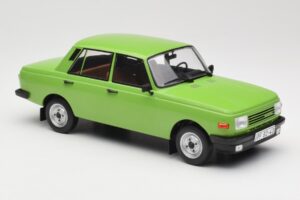 Wartburg 353 Roheline MCG 1:18 MCG18062 Metall - pilt 4/6