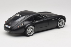 Wiesmann GT MF Matte Black Revell 1:18 WIESMANN002 Metall - pilt 3/8