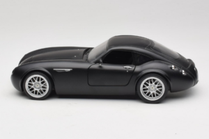 Wiesmann GT MF Matte Black Revell 1:18 WIESMANN002 Metall - pilt 4/8