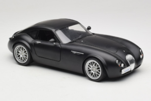 Wiesmann GT MF Matte Black Revell 1:18 WIESMANN002 Metall - pilt 6/8