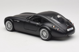 Wiesmann GT MF Matte Black Revell 1:18 WIESMANN002 Metall - pilt 7/8