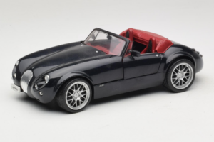 Wiesmann Roadster MF Carbon Black Revell 1:18 Wiesmann Roadster MF Carbon Black Revell 1:18 WIESMANN001 Metall