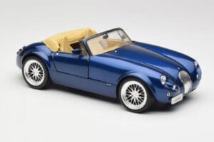 Wiesmann Roadster MF3 Sinine Revell 1:18 08861 Metall - pilt 6/8