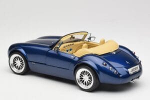 Wiesmann Roadster MF3 Sinine Revell 1:18 08861 Metall - pilt 7/8