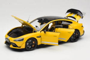 Xiaomi SU7 Ultra Kollane OEM 1:18 BHR9995CN Metall - pilt 2/8