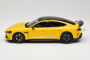 Xiaomi SU7 Ultra Kollane OEM 1:18 BHR9995CN Metall - pilt 4/8