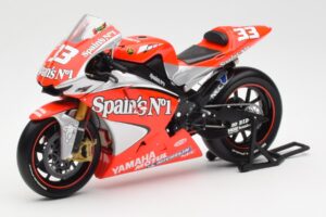 Yamaha YZR-M1 Gauloises Fortuna Yamaha #7 C. Checa MotoGP 2004 Minichamps 1:12 122043007 Metall - pilt 2/6