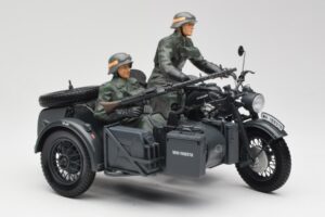 Zundapp KS 750 Külgkorv Walkure Schuco 1:10 450651900 Metall - pilt 5/7