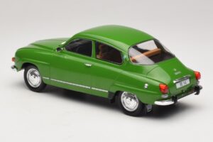 Saab 96 V4 Roheline MCG 1:18 MCG18655 Metall - pilt 5/6