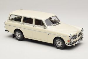 Volvo Amazon Universaal Pearl White Norev 1:18 188750 Metall - pilt 4/6