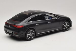 Mercedes EQE V295 Graphite Grey Magno NZG 1:18 B66961108 Metall - pilt 5/8