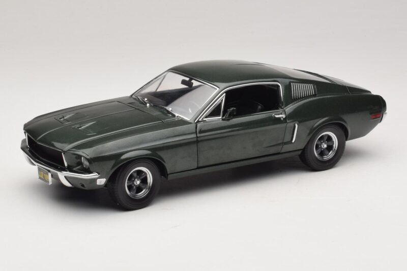 Ford Mustang GT Bullitt Steve McQueeni Kujukesega Greenlight 1:18 12885 Metall