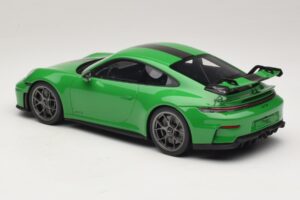Porsche 911 992.2 GT3 Weissach Package Python Green GT Spirit 1:18 GT576 Vaik - pilt 5/6