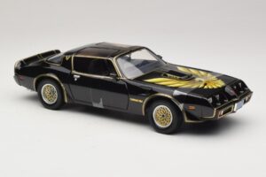 Pontiac Firebird Trans Am Kill Bill Movie Greenlight 1:18 12951 Metall - pilt 4/6