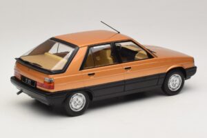 Renault 11 GTL Kuldne MCG 1:18 MCG18590 Metall - pilt 2/6