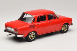 Skoda 100 Punane Kuldsed Veljed MCG 1:18 MCG18784 Metall - pilt 2/6