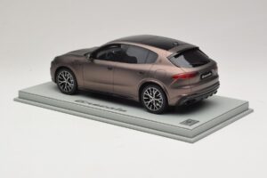 Maserati Grecale Pronks BBR 1:18 P18220FMAS Vaik - pilt 5/7