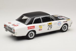 Opel Commodore A #29 J-L. Clarr / J-P. Peyroux Tour de France Automobile 1971 MCG 1:18 MCG18562R Metall - pilt 2/6