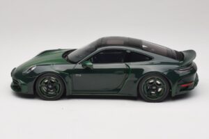 Porsche 911 992 Turbo S Brabus 900 Rocket R Mean Green GT Spirit 1:18 GT959 Vaik - pilt 3/6