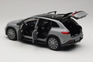 Mercedes EQS SUV X296 Manufaktur Alpine Grey NZG 1:18 B66960591 Metall - pilt 5/8