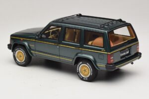 Jeep Cherokee XJ Limited Hunter Green Otto 1:18 OT1204 Vaik - pilt 5/6