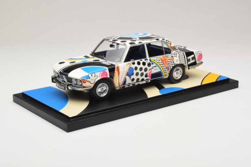 BMW 2500 E3 New Horizon Minichamps 1:18 155029204 Vaik