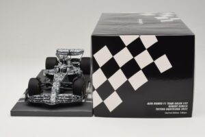 Alfa Romeo Orlen C42 R. Kubica Testing Barcelona 2022 Minichamps 1:18 117229988 Vaik - pilt 6/7