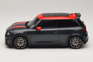 Mini Cooper JCW F66 Legend Grey Otto 1:18 OT1244 Vaik - pilt 3/6