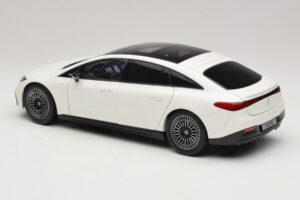 Mercedes EQS V297 Manufaktur Opalite White NZG 1:18 B66961049 Metall - pilt 7/8