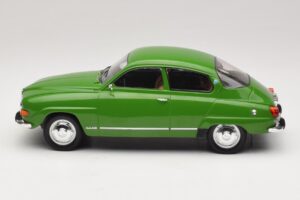 Saab 96 V4 Roheline MCG 1:18 MCG18655 Metall - pilt 3/6