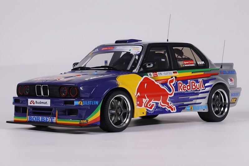 BMW E30 V8 #229 E. Hountondji Red Bull Driftbrothers Drift 2023 Sinine Otto 1:18 OT486 Vaik