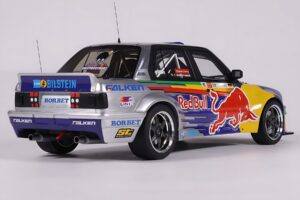 BMW E30 V8 #229 E. Hountondji Red Bull Driftbrothers Drift 2023 Sinine Otto 1:18 OT486 Vaik - pilt 2/5