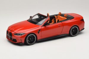 BMW M4 G83 Kabriolett Red Metallic Minichamps 1:18 110021030 Metall