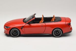 BMW M4 G83 Kabriolett Red Metallic Minichamps 1:18 110021030 Metall - pilt 4/8