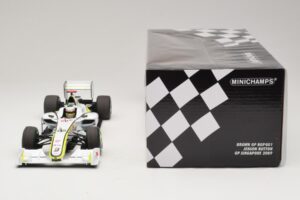 Brawn GP BGP001 #22 J. Button Singapore GP 2009 Minichamps 1:18 180090222 Vaik - pilt 6/7