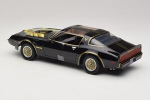Pontiac Firebird Trans Am Kill Bill Movie Greenlight 1:18 12951 Metall - pilt 5/6