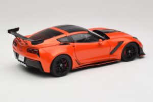 Chevrolet Corvette C7 ZR1 Punane IXO 1:18 U18RDC001-FO Metall - pilt 3/8